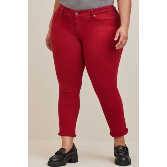 NWT Torrid Boyfriend Straight Vintage Stretch Mid Rise Denim Jeans Red Sz 28R - Picture 11 of 13